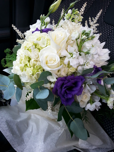 Florist «Floral Designs of Mount Joy», reviews and photos, 102 E Main St, Mount Joy, PA 17552, USA