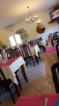 Atmosphère du Restaurant portugais La Terrasse Du Churrasco à Poigny - n°16