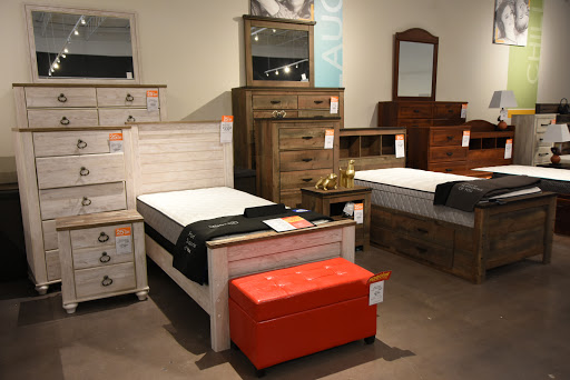 Furniture Store «Slumberland Furniture», reviews and photos, 4390 Dodge St, Dubuque, IA 52003, USA