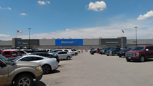 Department Store «Walmart Supercenter», reviews and photos, 800 S Us Hwy 81/287, Decatur, TX 76234, USA