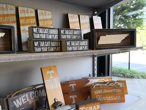 Sportswear Store «Alumni Hall», reviews and photos, 11309 Parkside Dr, Knoxville, TN 37934, USA