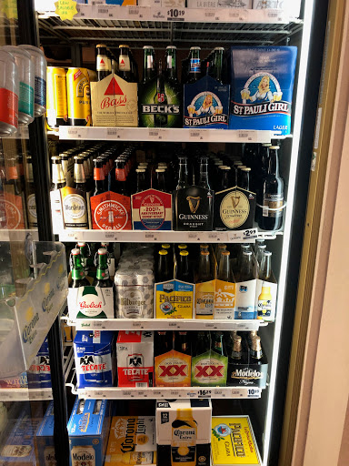 Liquor Store «D & D Liquor», reviews and photos, 1108 Manitou Ave, Manitou Springs, CO 80829, USA