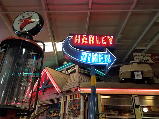 Harley-Davidson Dealer «South East Harley-Davidson», reviews and photos, 23105 Aurora Rd, Bedford Heights, OH 44146, USA