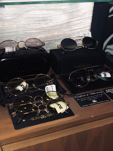 Clothing Store «Zumiez», reviews and photos, 11160 Veirs Mill Rd #139, Wheaton, MD 20902, USA