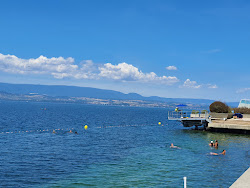 Thonon Plage'in fotoğrafı düz bir kıyı şeridi ile birlikte