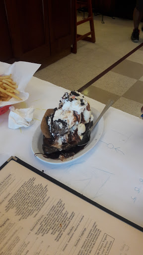 Ice Cream Shop «Fentons Creamery», reviews and photos, 4226 Piedmont Ave, Oakland, CA 94611, USA