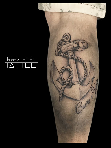 Black Studio Tattoo & Piercing