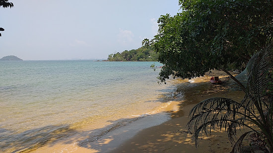 Aolohyai Beach