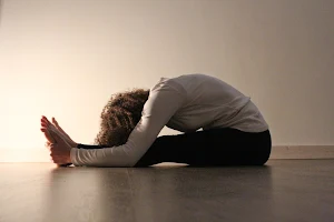 Anna Zingarelli Hatha Yoga Bordeaux Centre Depuis 23 Ans image