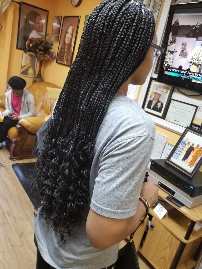 African Hair Braiding Hair Bra 08302