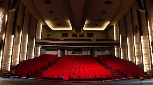 Sala Maximo Avilés Blonda