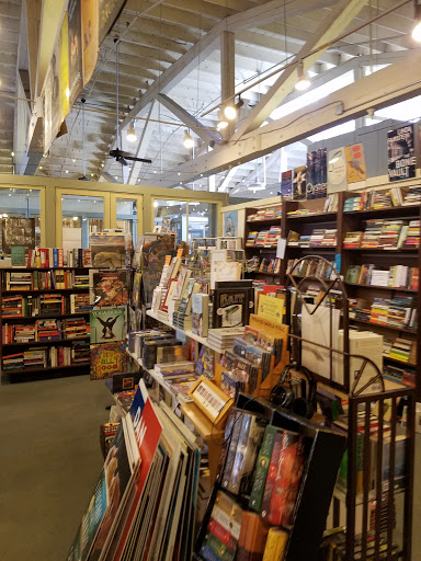 Book Store «Garden District Book Shop», reviews and photos, 2727 Prytania St, New Orleans, LA 70130, USA