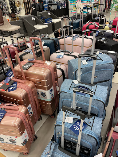 Department Store «Marshalls», reviews and photos, 351 N Frontage Rd, New London, CT 06320, USA