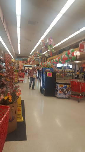 Grocery Store «El Rancho Supermercado», reviews and photos, 6800 Berkman Dr, Austin, TX 78723, USA