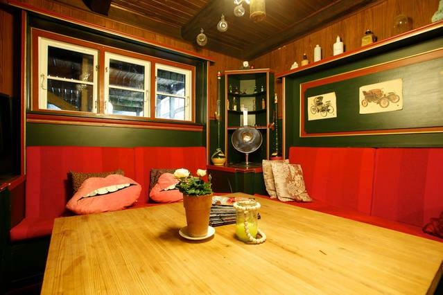 Telefonnummer for Køge Bed & Kitchen