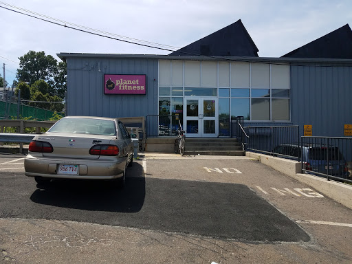 Gym «Planet Fitness», reviews and photos, 175 William F McClellan Hwy, Boston, MA 02128, USA