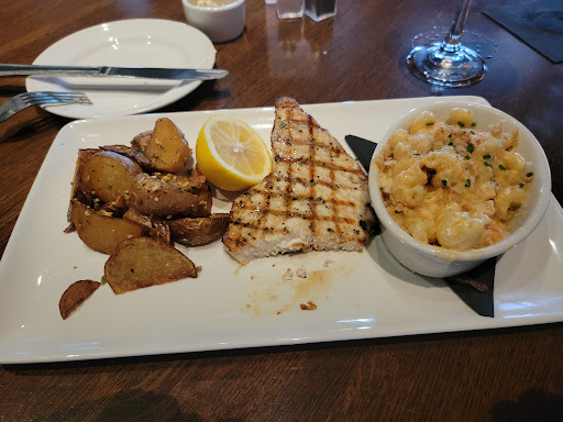 Seafood Restaurant «Devon Seafood + Steak», reviews and photos, 27 W Chocolate Ave, Hershey, PA 17033, USA