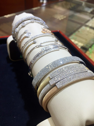 Jewelry Store «Golden Nugget Jewelers», reviews and photos, 800 Chestnut St, Philadelphia, PA 19107, USA