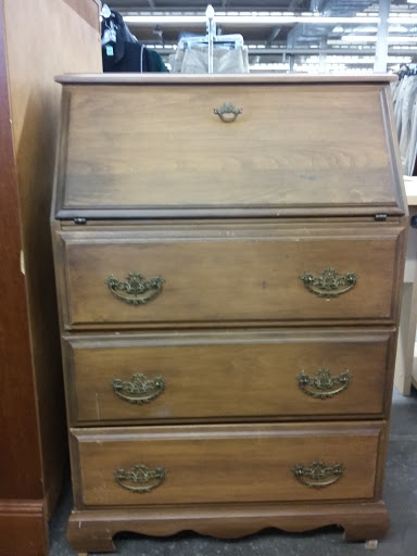 Thrift Store «The Salvation Army Family Store & Donation Center», reviews and photos, 1621 S State St, Ann Arbor, MI 48104, USA