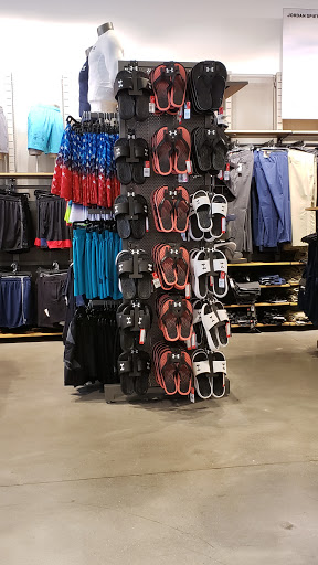 Clothing Store «Under Armour Factory House», reviews and photos, 11 N Michigan Ave #430, Atlantic City, NJ 08401, USA