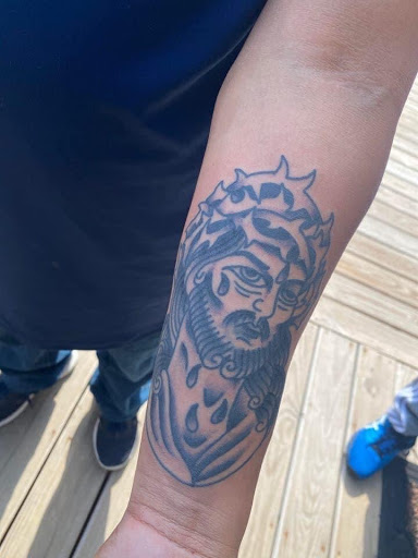 Explore 1 4 sleeve tattoo ideas, creative tattoo ideas in Lake Villa, available at Eternal Tiger Tattoo