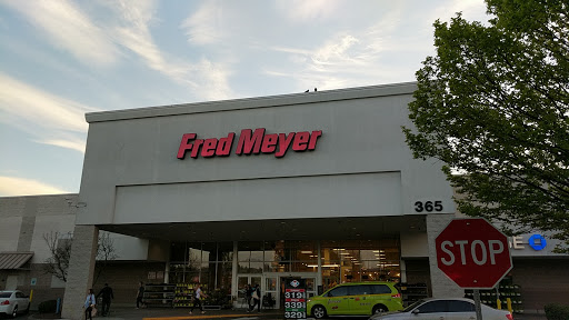Grocery Store «Fred Meyer», reviews and photos, 365 Renton Center Way SW, Renton, WA 98057, USA