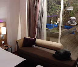Premier Place Hotel photo