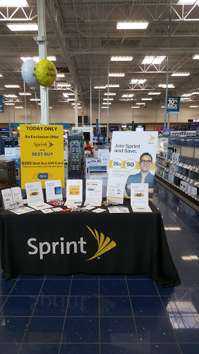 Electronics Store «Best Buy», reviews and photos, 200 Mall Cir Dr, Monroeville, PA 15146, USA