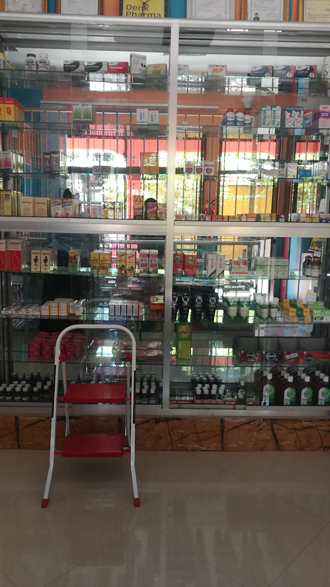 Mianzini Pharmacy