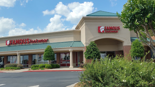 Famous Footwear, 120 Cherokee Pl, Cartersville, GA 30121, USA, 