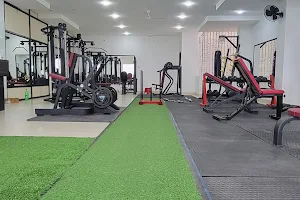 Push & pump fitness studio gym image