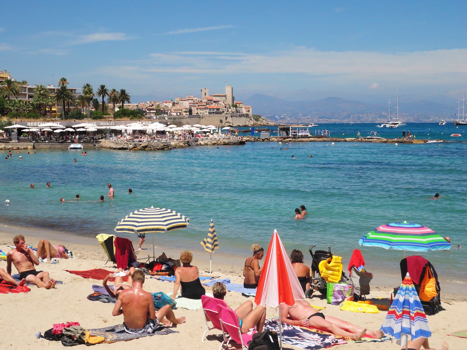 Foto van Plage du Ponteil met turquoise puur water oppervlakte