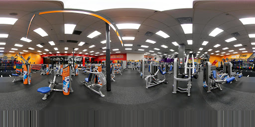 Health Club «Crunch - Greenpoint», reviews and photos, 825 Manhattan Ave, Brooklyn, NY 11222, USA