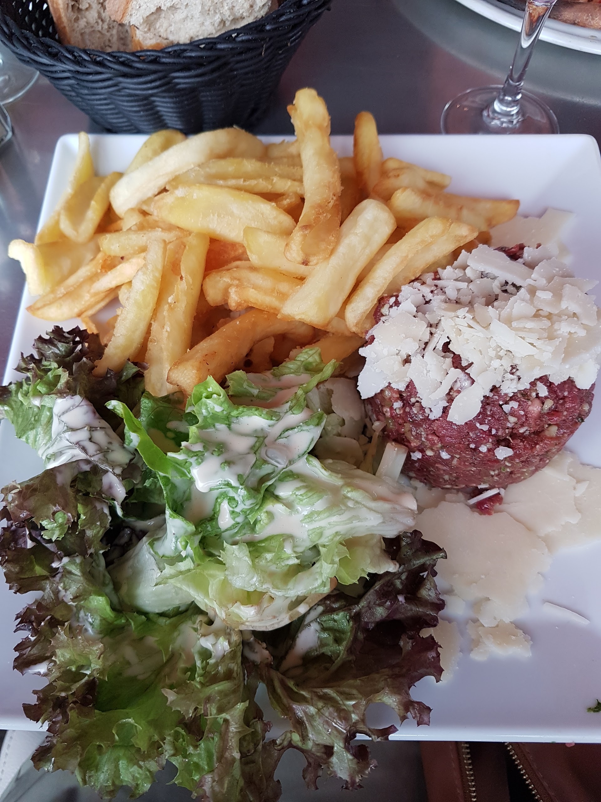 Photo n° 2 de l'avis de Elama. fait le 03/06/2017 à 10:13