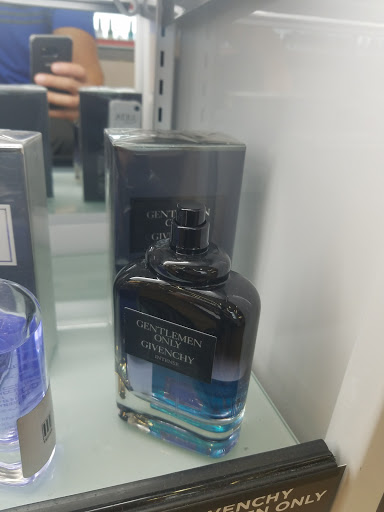 Hair Salon «Ulta Beauty», reviews and photos, 2609 W Osceola Pkwy, Kissimmee, FL 34741, USA