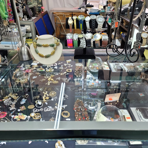 Thrift Store «Pennies For Heaven Resale», reviews and photos, 17471 Preston Rd, Dallas, TX 75252, USA