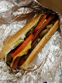 Hot-dog du Restaurant de hamburgers Five Guys à Paris - n°10