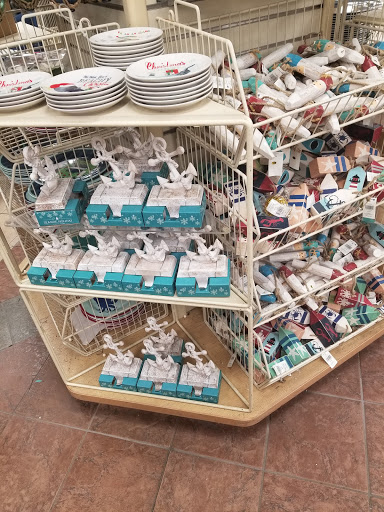 Home Goods Store «Christmas Tree Shops», reviews and photos, 100 Trotters Way, Freehold, NJ 07728, USA