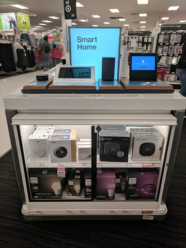 Shopping Mall «Addison Mall», reviews and photos, 2970 W Addison St, Chicago, IL 60618, USA