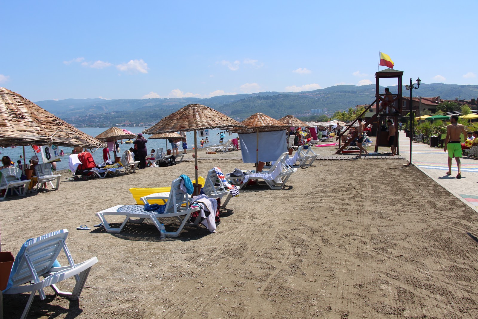 Foto von Kaytazdere beach mit schwarzer sand&kies Oberfläche