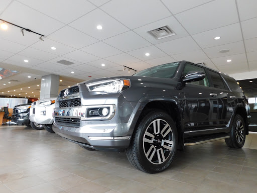 Used Car Dealer «FOX Toyota of El Paso», reviews and photos, 11165 Gateway Blvd W, El Paso, TX 79935, USA