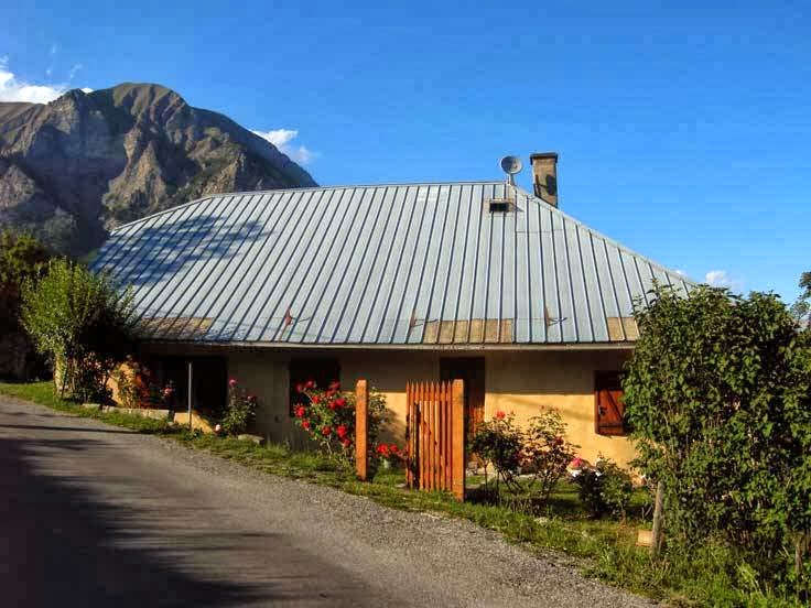 Hébergement les Jéhans à Châteauroux-les-Alpes