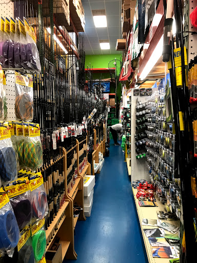Outdoor Sports Store «Tampa Fishing Outfitters», reviews and photos, 3916 W Osborne Ave, Tampa, FL 33614, USA