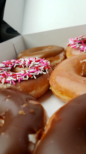 Bakery «Krispy Kreme Doughnuts», reviews and photos, 3690 W Dublin Granville Rd, Columbus, OH 43235, USA