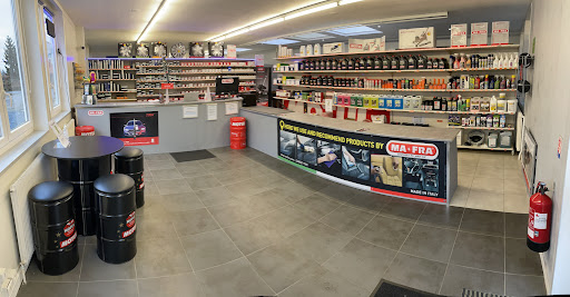 Photo 1 - UCKANGE AUTOPIECES