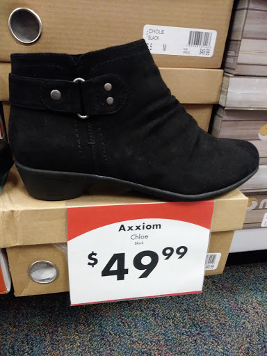 Shoe Store «Shoe Carnival», reviews and photos, 360 John R Rd, Troy, MI 48083, USA