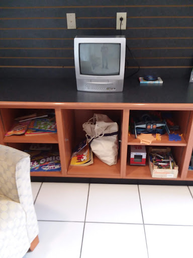 Used Car Dealer «Pre-Owned Cars by The Dean», reviews and photos, 2918 Lebanon Church Rd, West Mifflin, PA 15122, USA