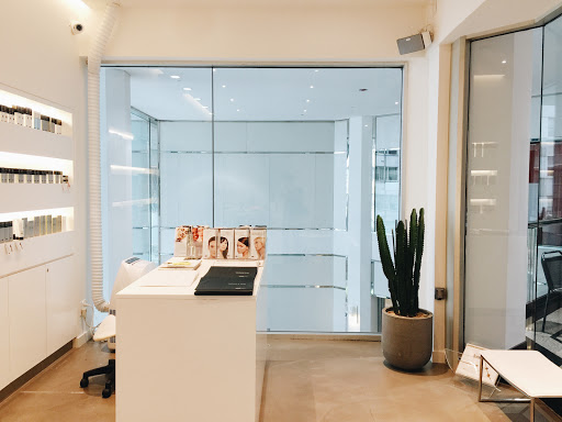 KUR Skin Lab