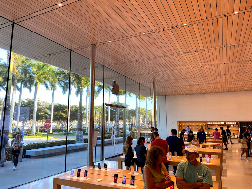 Computer Store «Apple Waterside Shops», reviews and photos, 5555 Tamiami Trail N, Naples, FL 34108, USA