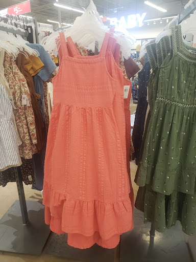 Clothing Store «Old Navy», reviews and photos, 697 Hillside Avenue, New Hyde Park, NY 11040, USA